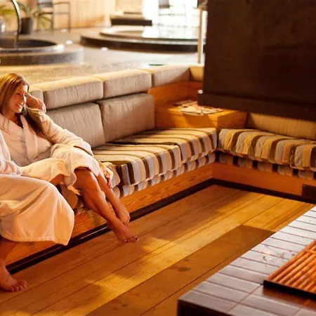 Langvik Congress Wellness Отель 4*
